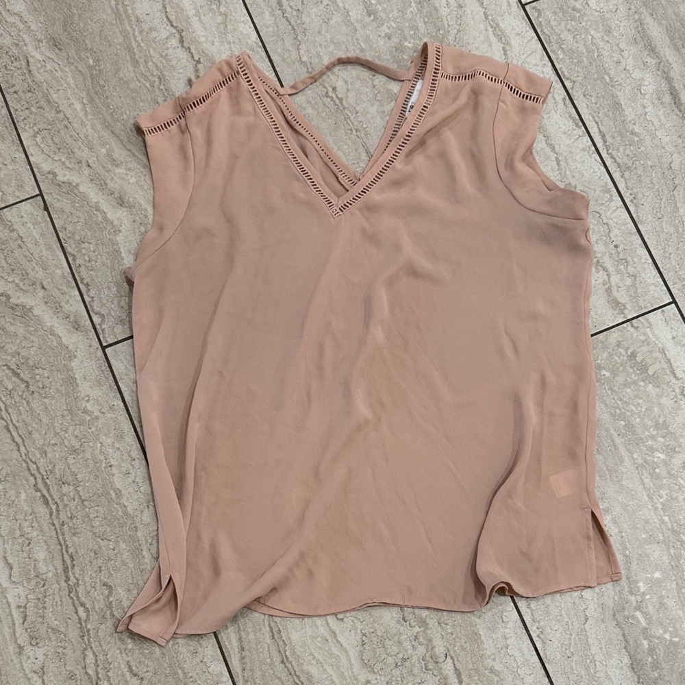 DR2 Blush Pink V-Neck Sleeveless Blouse